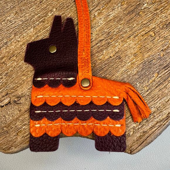 Portland Leather Pinata Tassel PLUM Pinata Bag Charm Llama NEW FAST SHIP - Picture 6 of 6
